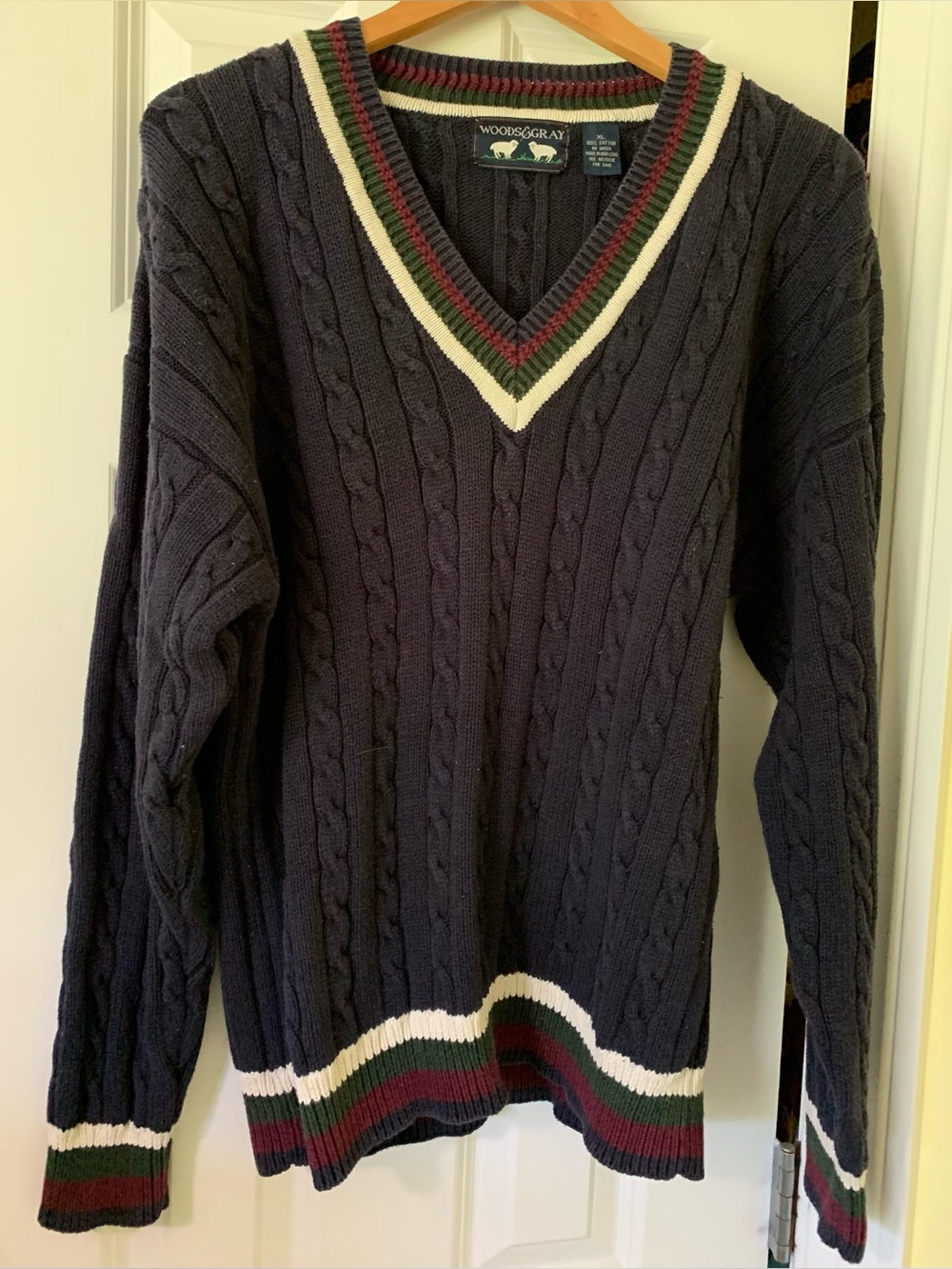 100%Cotton Varsity Club Navy White Woods & Gray Stripes V Neck Cable Knit